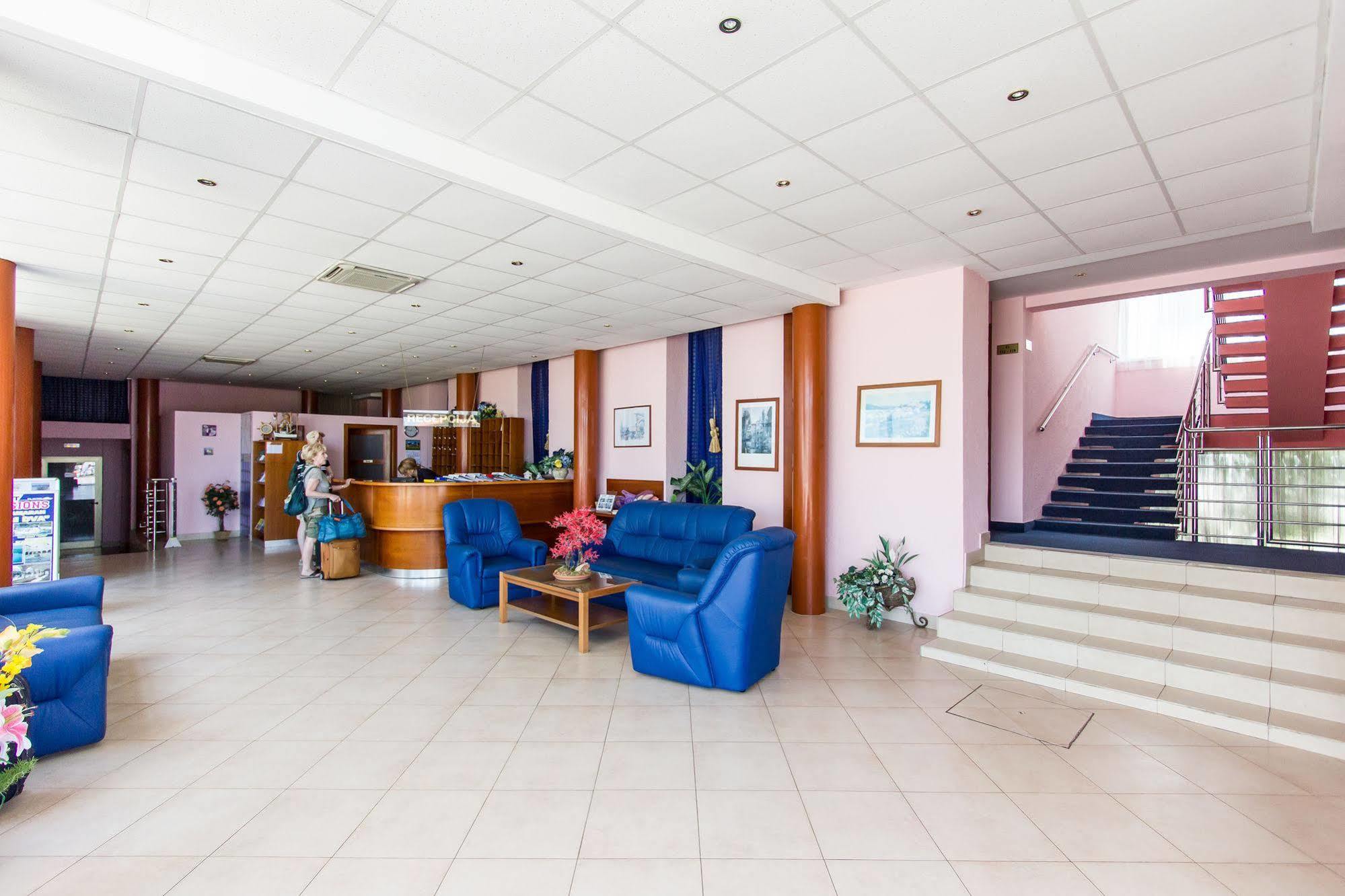 Hotel Omorika Punat Exteriör bild